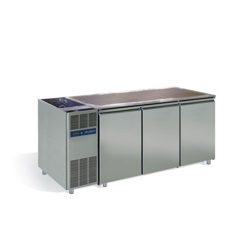 Studio 54 Getränkekühltheke ohne Arbeitsplatte 2080 Studio 54 Getränkekühltheke ohne Arbeitsplatte 2080